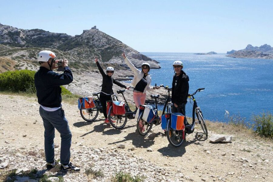 Marseille: Calanques Shore Excursion Electric Bike Day Tour - Who should book this Marseille bike tour?