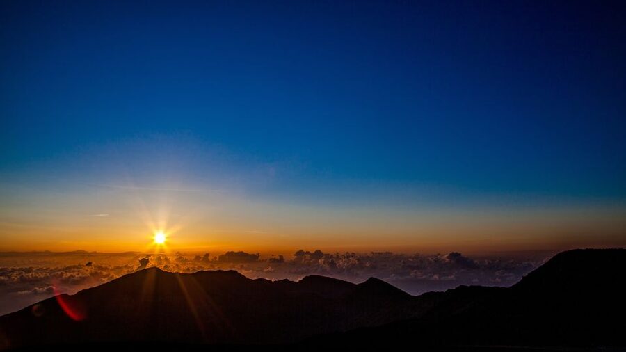 Maui: Haleakala National Park Sunrise Tour - Haleakalā before dawn: why the early start matters