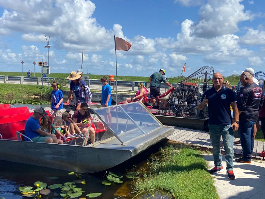 Miami: Half-Day Everglades Tour in French - Walking, viewpoints, and the final skyline stop