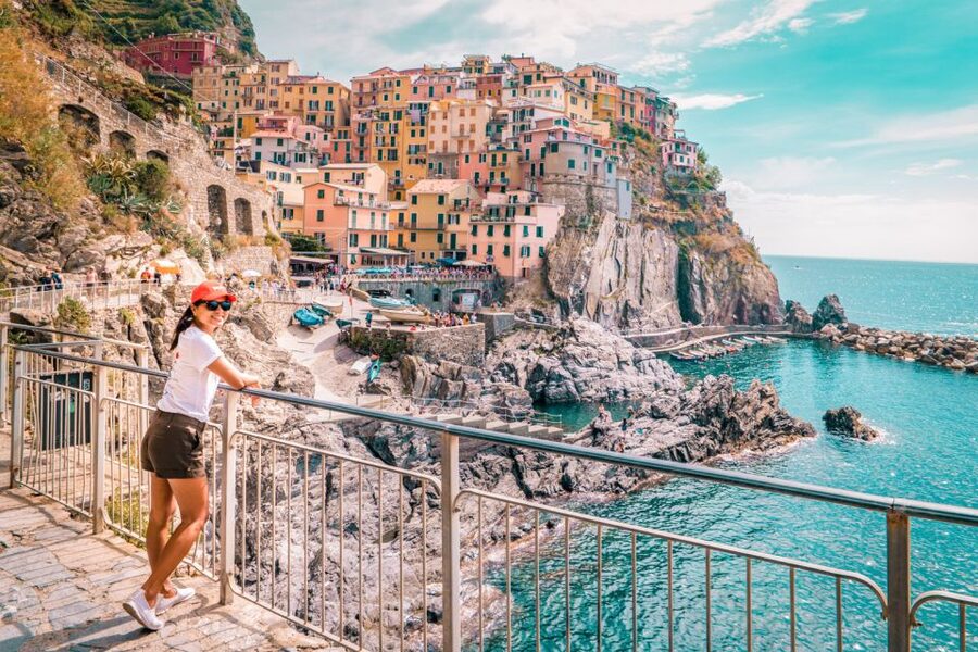 Milan: Cinque Terre Full-Day Guided Trip With Cruise - La Spezia and the cruise toward Manarola