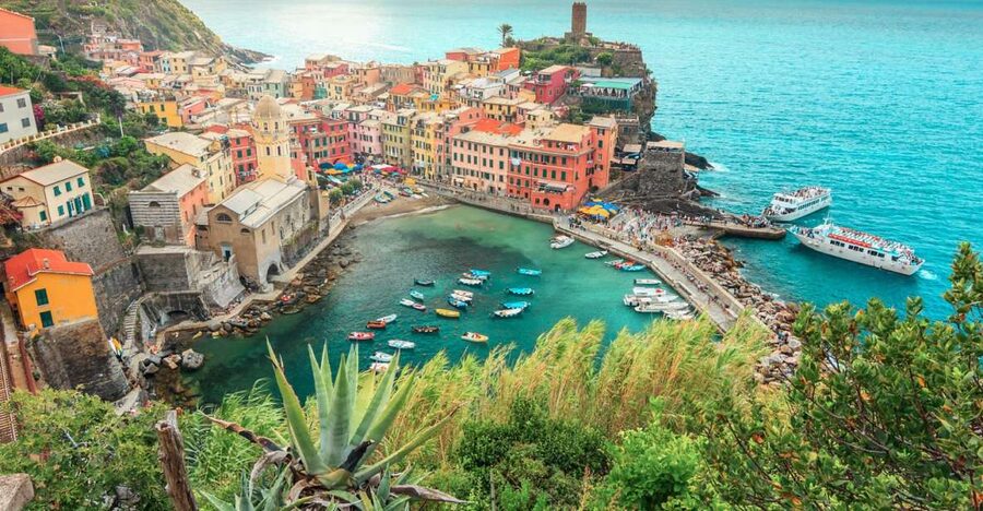 Milan: Cinque Terre Full-Day Guided Trip With Cruise - Leaving Milan for La Spezia