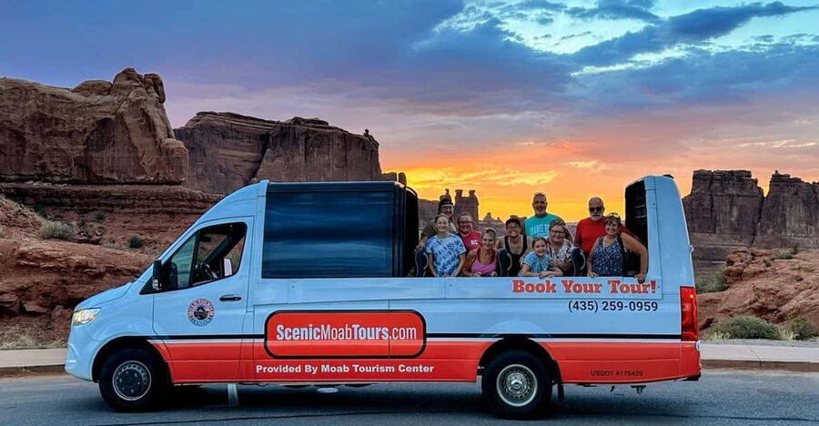 Moab: Arches National Park Sightseeing Tour - Starting downtown on South Main Street