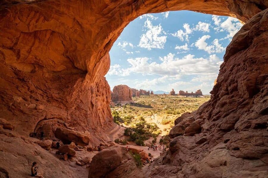 Moab: Arches National Park Sunset Tour - Why sunset makes this four-hour Arches tour special