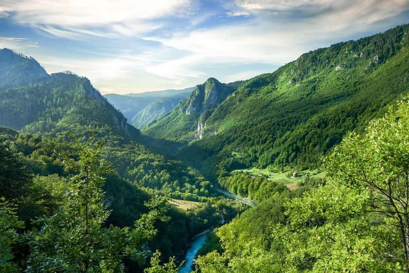 Montenegro: Durmitor, Tara & Ostrog Monastery Day Trip - Nikšić and the first meal break