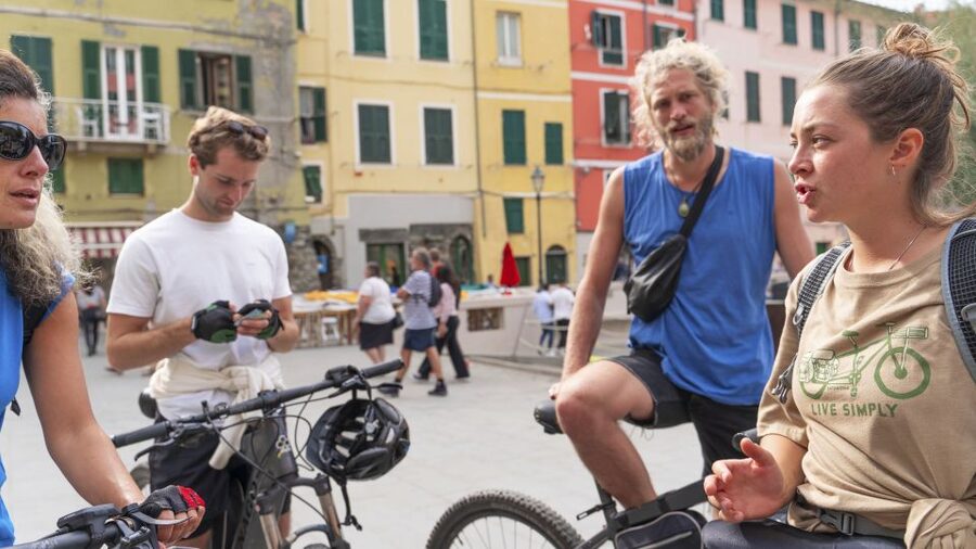 Monterosso al Mare: Cinque Terre National Park E-Bike Tour - Guides, bikes, and the value of the outing