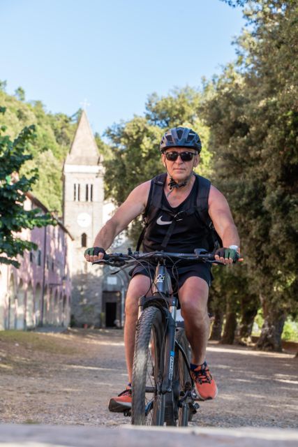 Monterosso al Mare: Cinque Terre National Park E-Bike Tour - The sanctuary stop and its quiet half-hour