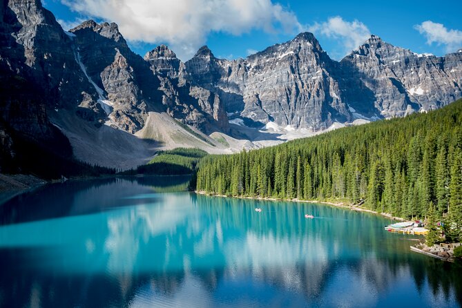 Moraine Lake & Lake Louise Private Day Tour with Banff Explorer - Surprise Corner and the Banff Springs view