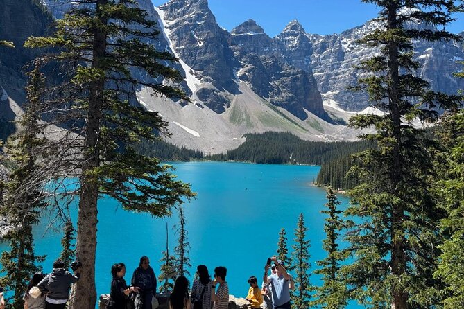 Moraine Lake & Louise & Banff Day Tour From Calgary-Canmore-Banff - What the guide adds to the day