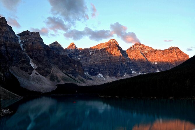 Moraine Lake Sunrise(2.5hrs)&Lake Louise(2hrs) from Canmore/Banff - Two and a half hours at Moraine Lake