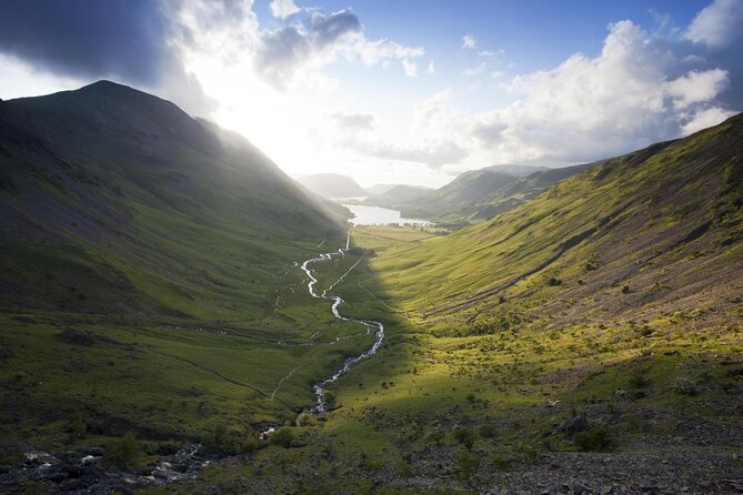 Mountain Goat Full Day Tour: Ten Lakes Tour of the Lake District - Setting out from Windermere at 9:25 a.m.