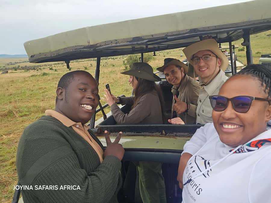 Nairobi: 3-Days 2-Nights Maasai Mara Group Safari in 4x4 - The optional Maasai village visit on day three