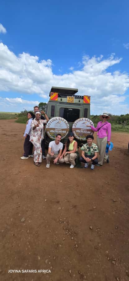 Nairobi: 3-Days 2-Nights Maasai Mara Group Safari in 4x4 - Nairobi to the Mara, with a Rift Valley stop