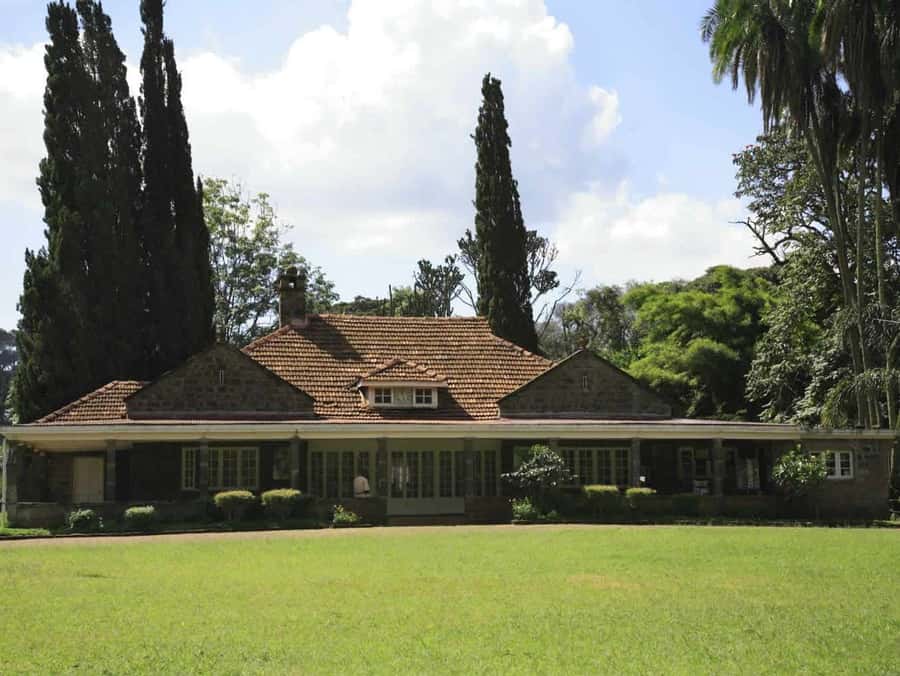 Nairobi: National Park, Elephant Orphanage, & Giraffe Centre - Kazuri or Kobe beads for a local craft stop