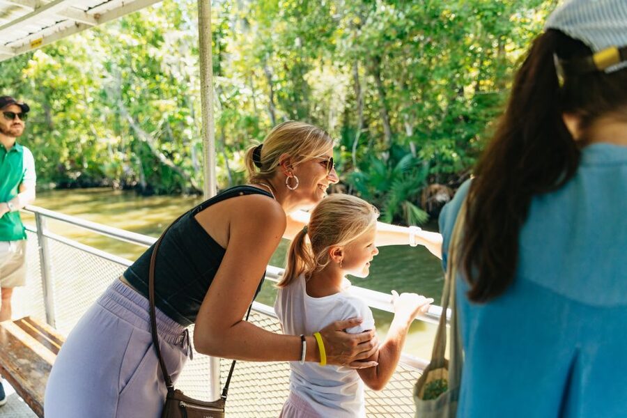 New Orleans: Bayou Tour in Jean Lafitte National Park - Stories, folklore, and the local view