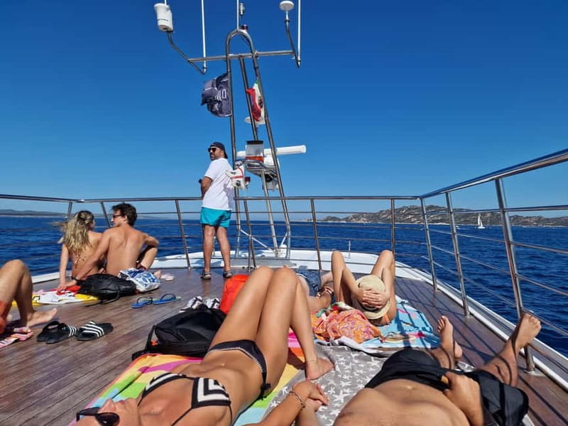Palau: La Maddalena Archipelago Boat Tour with 4 Stops - Crowds, sea conditions, and the limits of a shared tour