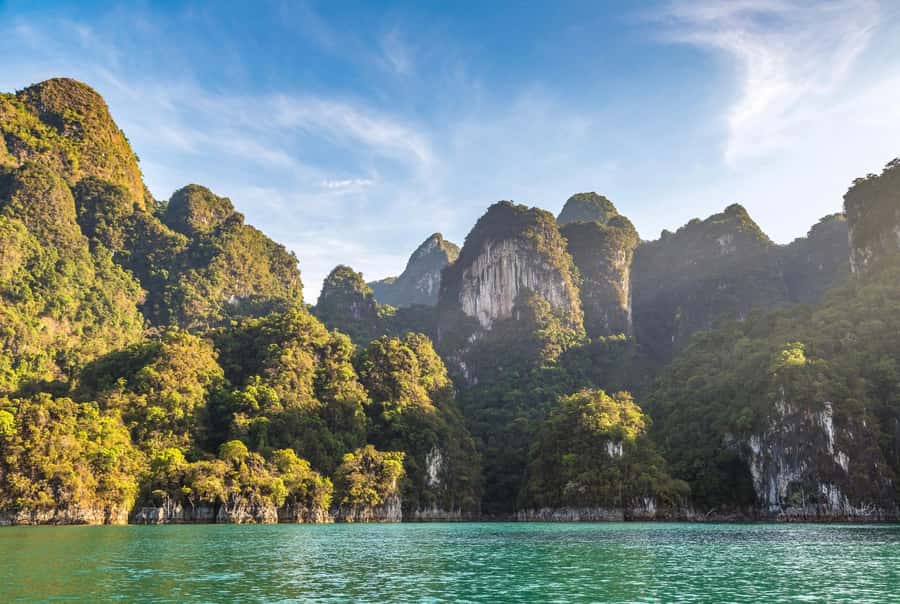 Phuket: Hong Island Lagoon and Lao Lading Island Speed Boat - Monkey Bay and the rocky coastline