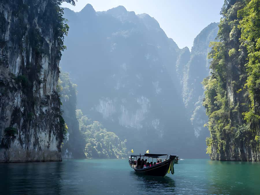 Phuket: Khao Sok and Cheow Lan Lake Tour with Lunch - The elephant bathing stop