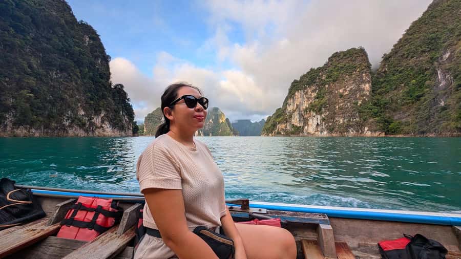 Phuket: Private Day Trip Khao Sok w/ Lake Boat Tour & Lunch - Lunch, swimming, and a floating rest stop