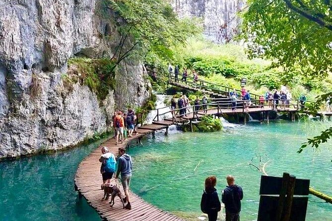 Plitvice Lakes Day Tour from Zadar, Simple and Safe - What the guide does, and what the guide may not do
