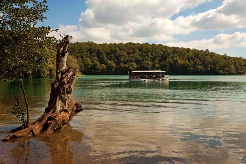 Plitvice Lakes: Guided Walking Tour with Bus and Boat Ride - Should you book it?