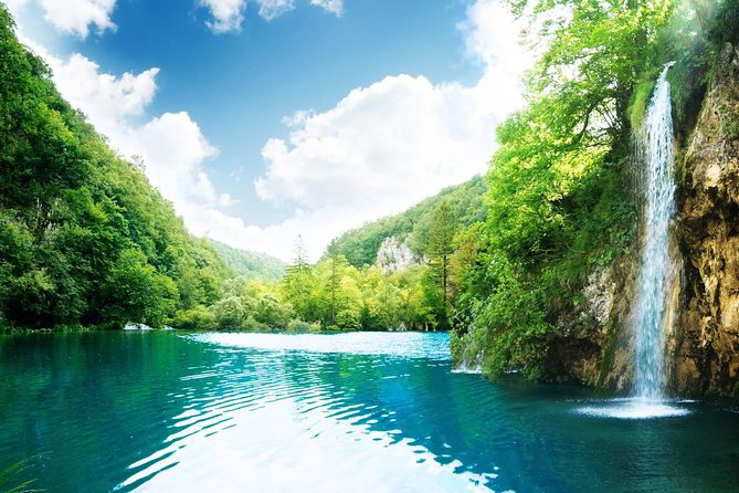 Plitvice Lakes National Park: Day Trip from Omiš - Four and a half hours among the lakes