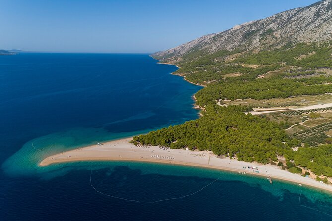 Plitvice Lakes National Park: Day Trip from Omiš - The boat ride and the lunch stop