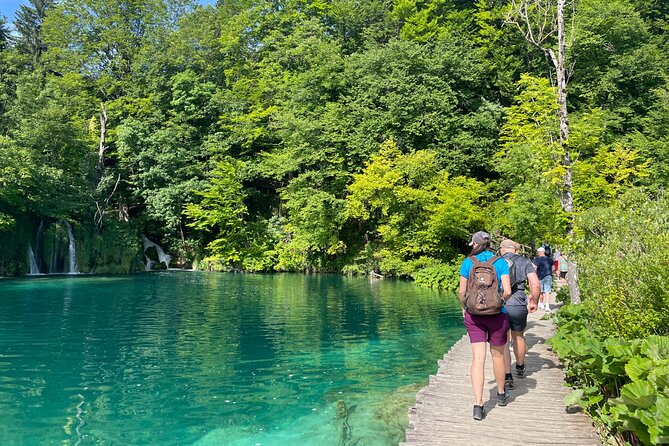 Plitvice Lakes with Ticket & Rastoke Guided Tour from Zagreb - Winter changes the Plitvice experience