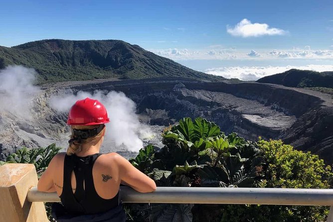 Poas Volcano National Park Half Day tour from San Jose - Coffee farms, strawberries, and the cost of extra stops