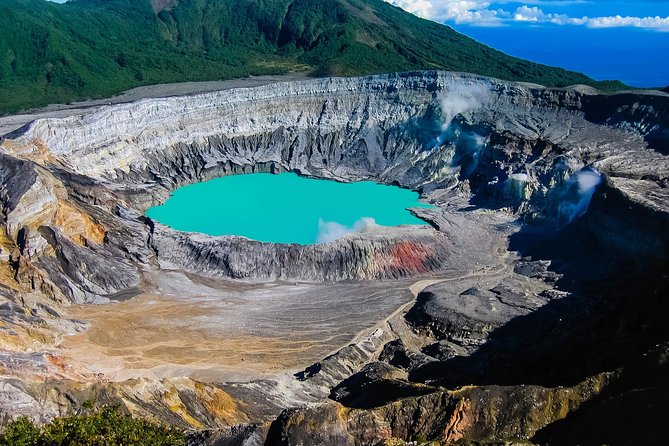 Poas Volcano National Park Half Day tour from San Jose - Breakfast with a taste of Costa Rica