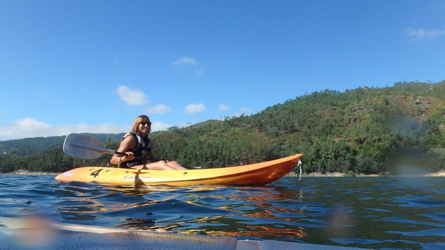 Porto: Peneda-Gerês National Park Tour with Kayaking & Lunch - Lunch in a local restaurant