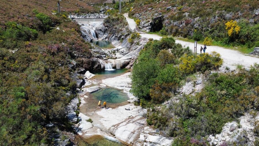 Porto: swimming, hiking, picnic in Gerês National Park - A Portuguese picnic in the middle of the day