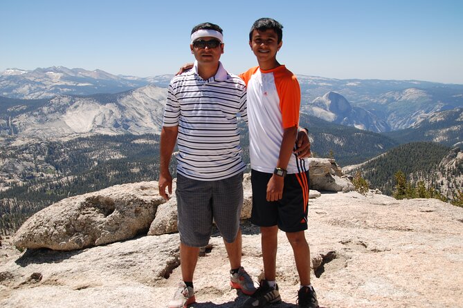 Private Guided Hiking Tour in Yosemite - What to wear and bring for a comfortable hike