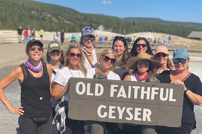 Private Yellowstone Tour: ICONIC Sites, Wildlife, Family Friendly Hikes + lunch - Grand Prismatic and the western geyser basins