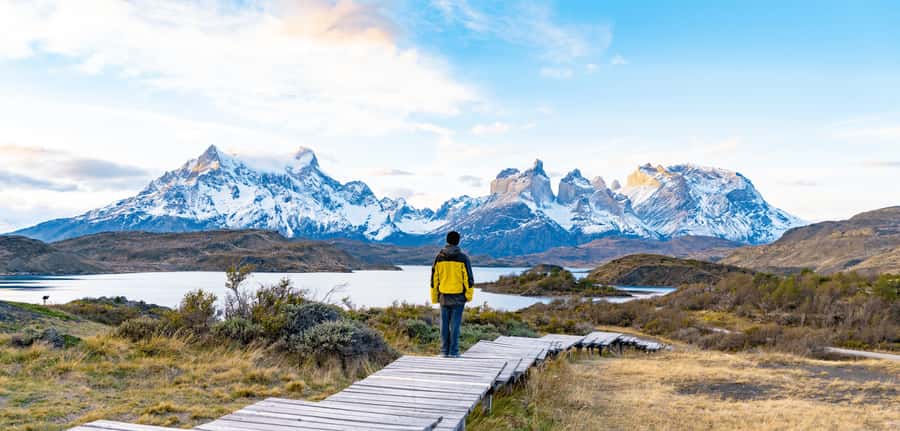 Punta Arenas: Full Day Torres del Paine + Milodon Cave - The short walk to Salto Grande