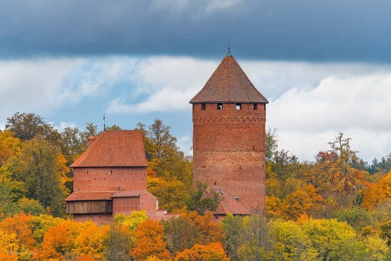 Riga: Private Sigulda, Turaida, and Gauja National Park Tour - Sigulda’s castles and changing viewpoints