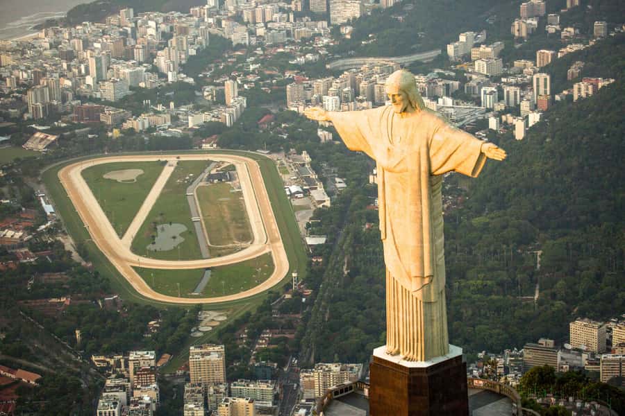 Rio: Sugarloaf Cable Car and Corcovado Train Tickets - Ticket handling is the main weak point
