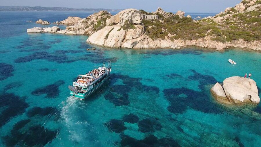 Riviera di Gallura_Excursions La Maddalena Archipelago - Santa Maria adds another short swim