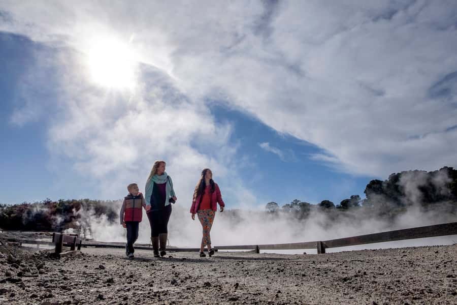 Rotorua: Hell's Gate Geothermal Walk - Hot waterfalls and bush make the walk different