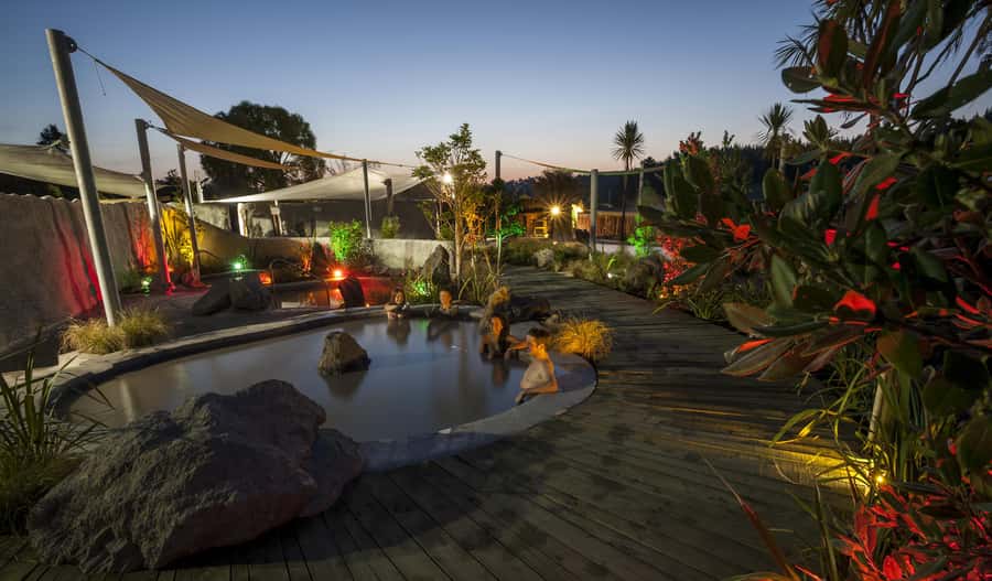 Rotorua: Hells Gate Outdoor Mud Bath & Spa Experience - The Cool Plunge Pool and the Geothermal Reserve