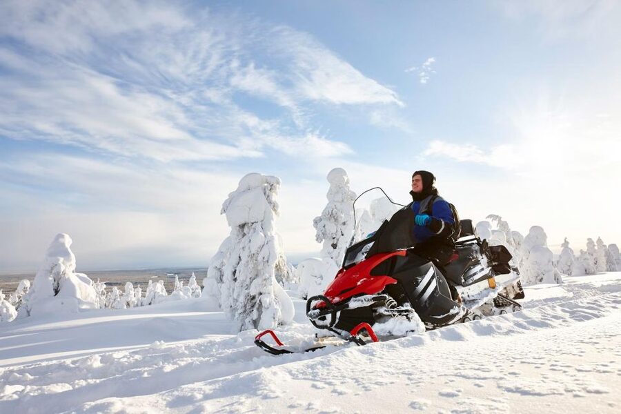 Rovaniemi: Guided Wilderness Snowmobile Ride - Sharing the snowmobile with another adult
