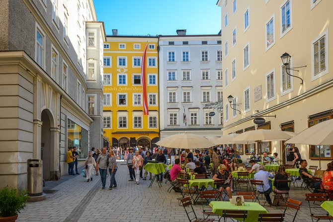 Salzburg and Lake District Day Tour from Munich - Passport, meeting point, and small practical details
