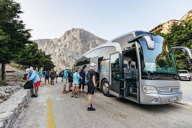 Samaria Gorge Trek: Full-Day Excursion from Chania with Guide - The long route from Chania to the White Mountains