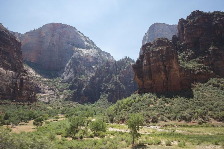 San Francisco: Yosemite, Las Vegas, Bryce & Zion, 6-Day Tour - Zion finishes the park circuit beside the Virgin River