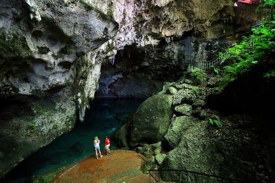 Santo Domingo: Three Eyes National Park Guided Tour - The guide can make or break the tour