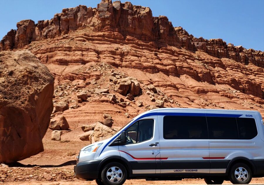 Sedona/Flagstaff: Grand Canyon Tour & First-Class Train Ride - Arriving at Grand Canyon Village