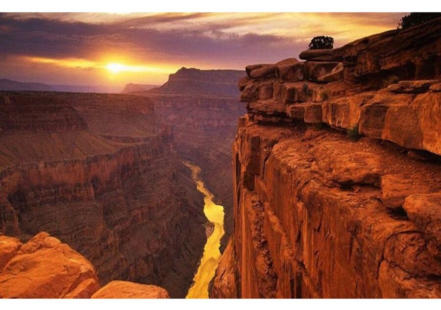 Sedona/Flagstaff: Grand Canyon Tour & First-Class Train Ride - Little Colorado River Gorge and Navajo Country