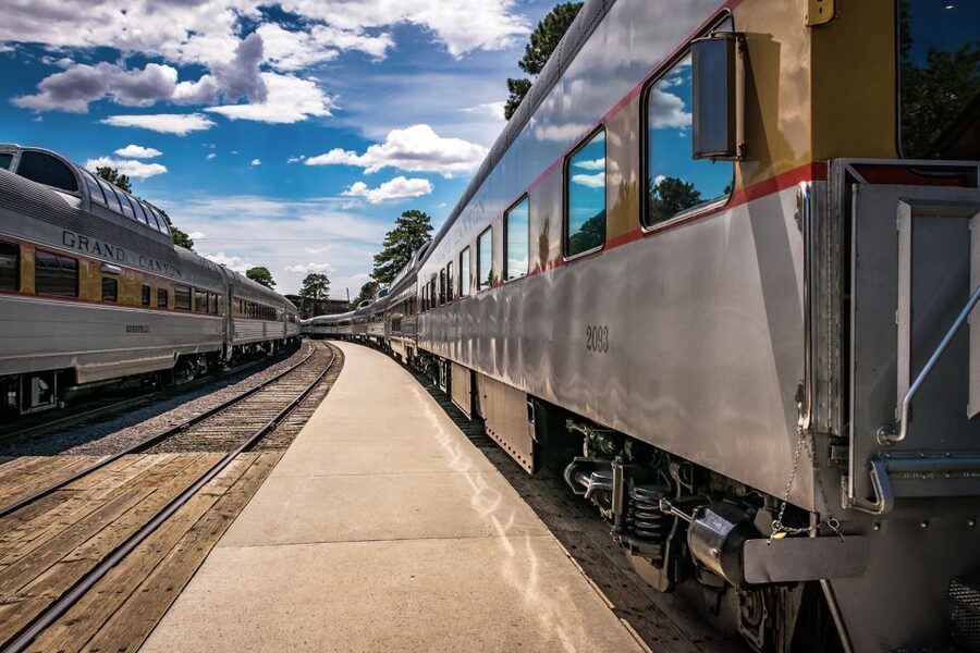 Sedona: Grand Canyon Railway Full-Day Scenic Rail Tour - Lunch and the handoff at Grand Canyon Village