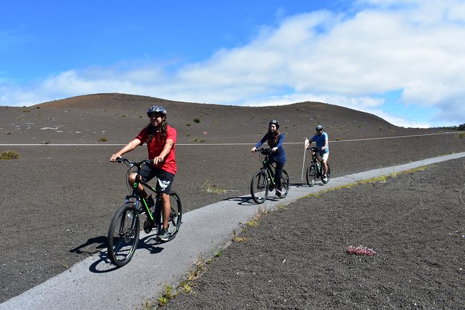 Self-Guided GPS Audio E-Bike Tour Hawaii Volcanoes National Park - Thurston Lava Tube and Nāhuku Crater