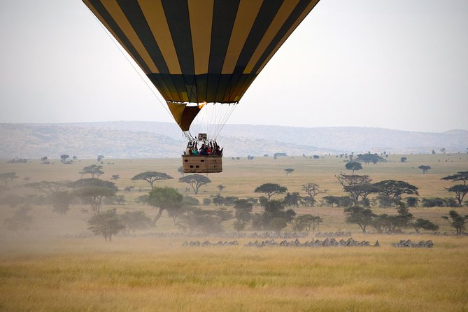 Serengeti Balloon Safari and authentic bush breakfast - Ndutu from mid-December through March
