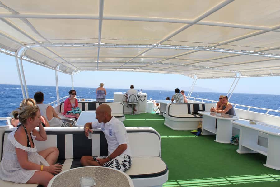 Sharm El-Sheikh: Luxury Ras Mohammed & White Island Cruise - Two reef stops, with coral and fish below
